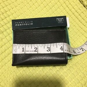 Perry Ellis men’s wallet